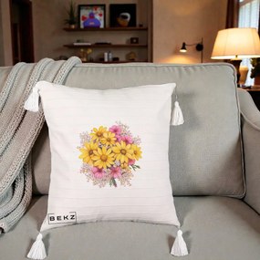 Perna Decorativa Floarea-Soarelui cu Cosmos Roz si Gypsophila, 40x40 cm, Bej cu Franjuri, Husa Detasabila, Perna Inclusa, BEKZ®