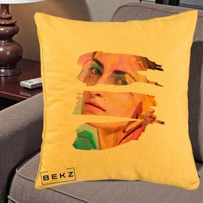 Perna Decorativa Portret Femeie Fragmentat Colorat, 40x40 cm, Galben, Husa Detasabila, Perna Inclusa, BEKZ®