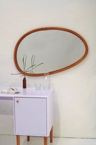 Oglindă in forma de ou TOM TAILOR cu rama din ratan maro