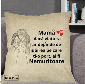 Cadou pentru Mama - Perna Personalizata Mama Nemuritoare cu Copilul in Poala, 40x40 cm, Crem, Husa Detasabila, Perna Inclusa, BEKZ®