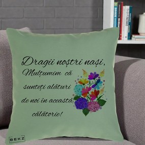 Cadou pentru Nasi - Perna Personalizata Dragii Nostri Nasi Multumim cu Flori Multicolore, 40x40 cm, Verde, Husa Detasabila, Perna Inclusa, BEKZ®