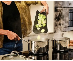 Tocător 21x38 cm Chop2Pot – Joseph Joseph