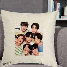 Perna Personalizata K-pop BTS Bangtan Boys Portret Grup Fanart, 40x40 cm, Ecru, Husa Detasabila, Perna Inclusa, BEKZ®