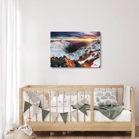 Tablou pe sticlă - Panoramă montană de iarnă (70x50 cm)
