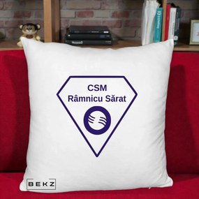 Perna Personalizata CSM Ramnicu Sarat Fotbal, 40x40 cm, Alb Pufos, Husa Detasabila, Perna Inclusa, BEKZ®