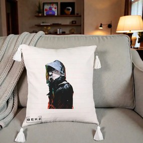 Perna Personalizata Tokyo Ghoul Ken Kaneki cu Masca si Gluga, 40x40 cm, Bej cu Franjuri, Husa Detasabila, Perna Inclusa, BEKZ®
