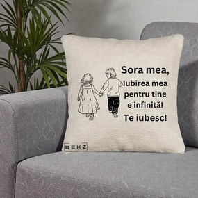 Cadou pentru Sora - Perna Personalizata Sora Mea Te Iubesc Copii Tinand Maini din Spate, 40x40 cm, Bej Canapea, Husa Detasabila, Perna Inclusa, BEKZ®