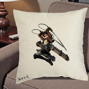 Perna Personalizata Attack on Titan Eren Yeager Lupta, 40x40 cm, Ecru, Husa Detasabila, Perna Inclusa, BEKZ®