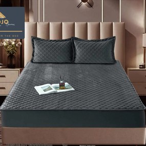Husa de pat matlasata si 2 fete de perne din catifea, cu elastic, model tip topper, pentru saltea 160x200 cm, gri inchis, HTC-39