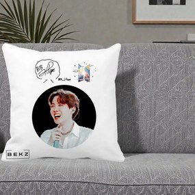Perna Personalizata K-pop BTS J-Hope Portret cu Autograf, 40x40 cm, Alba Mata, Husa Detasabila, Perna Inclusa, BEKZ®