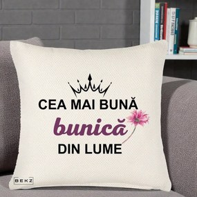 Cadou pentru Bunica - Perna Personalizata Cea Mai Buna Bunica Din Lume Coroana Mov Floare Roz, 40x40 cm, Crem Reliefat, Husa Detasabila, Perna Inclusa, BEKZ®