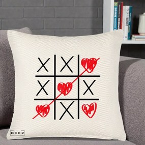 Cadou Romantic - Perna Personalizata Love Joc X si Inima cu Castigator Iubire, 40x40 cm, Crem Reliefat, Husa Detasabila, Perna Inclusa, BEKZ®