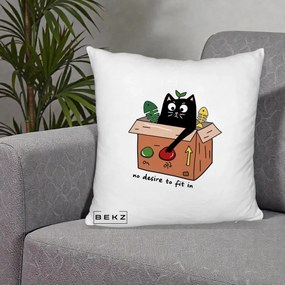 Perna Decorativa Pisica in Cutie No Desire to Fit In, 40x40 cm, Alb Pufos, Husa Detasabila, Perna Inclusa, BEKZ®