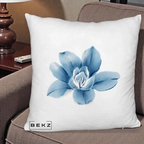 Perna Decorativa Magnolie Albastra Acuarela, 40x40 cm, Alb Pufos, Husa Detasabila, Perna Inclusa, BEKZ®