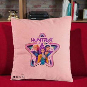 Perna Personalizata K-pop HUNTRX Trio Stea cu Pisica, 40x40 cm, Roz, Husa Detasabila, Perna Inclusa, BEKZ®