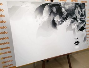 Tablou fața feminină la modă cu elemente abstracte în design alb-negru