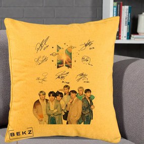 Perna Personalizata K-pop BTS Autografe Toti Membrii Fotografie, 40x40 cm, Galben, Husa Detasabila, Perna Inclusa, BEKZ®
