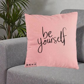 Perna Decorativa Be Yourself Caligrafie Neagra, 40x40 cm, Roz, Husa Detasabila, Perna Inclusa, BEKZ®