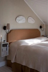 Aplică de perete neagră-bej cu alimentare la priză Amar – Markslöjd