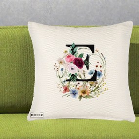 Cadou Personalizat - Perna Personalizata Monogram Litera E cu Flori Acuarela, 40x40 cm, Crem Reliefat, Husa Detasabila, Perna Inclusa, BEKZ®