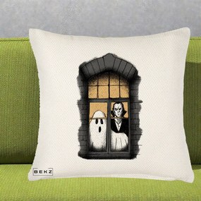 Perna Decorativa Halloween Fantoma si Dracula la Fereastra, 40x40 cm, Crem Reliefat, Husa Detasabila, Perna Inclusa, BEKZ®
