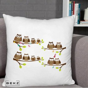 Perna Decorativa Familie de Bufnite pe Ramuri, 40x40 cm, Alb Pufos, Husa Detasabila, Perna Inclusa, BEKZ®