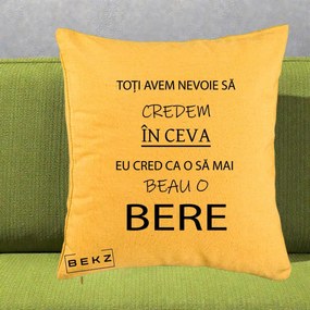 Perna Decorativa Eu Cred ca mai Beau o Bere, 40x40 cm, Galben, Husa Detasabila, Perna Inclusa, BEKZ®