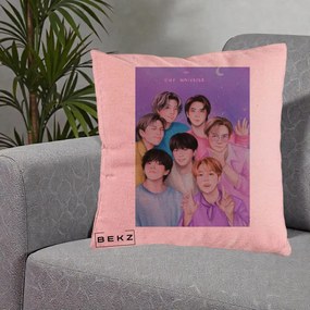 Perna Personalizata K-pop BTS Our Universe Fanart Violet Pastel, 40x40 cm, Roz, Husa Detasabila, Perna Inclusa, BEKZ®