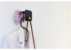 Cuier de perete negru cu raft din metal Hang in There – UMAGE