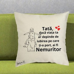 Cadou pentru Tata - Perna Personalizata Tata Supererou Nemuritor, 40x40 cm, Ecru, Husa Detasabila, Perna Inclusa, BEKZ®