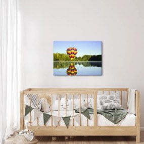 Tablou cu balon cu aer cald pe un lac (70x50 cm)
