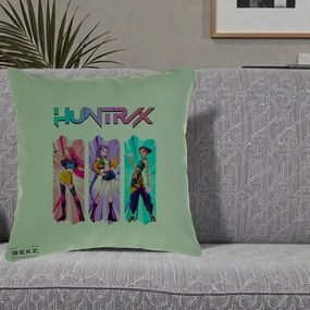 Perna Personalizata K-pop HUNTRX Trio cu Pisica in Benzi, 40x40 cm, Verde, Husa Detasabila, Perna Inclusa, BEKZ®