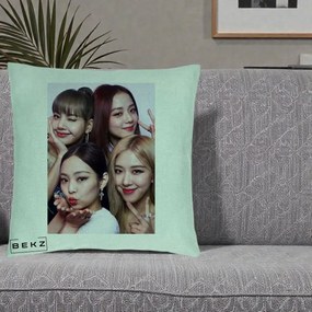 Perna Personalizata K-pop BLACKPINK Foto Grup Selfie 4 Membre, 40x40 cm, Verde Menta, Husa Detasabila, Perna Inclusa, BEKZ®