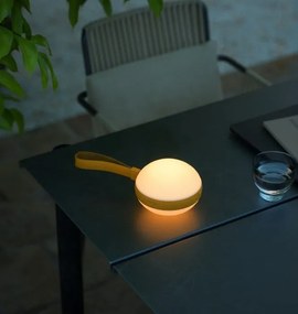 Lampa LED portabila cu baterii pentru terasa, gradina Bring To-Go 12 galben