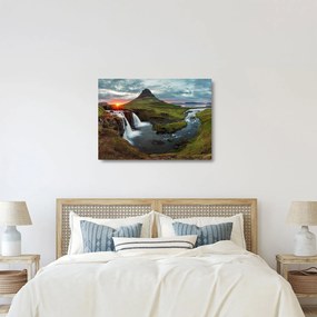 Tablou pe sticlă - Kirkjufell la apus (70x50 cm)