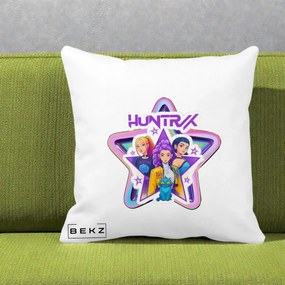 Perna Personalizata K-pop HUNTRX Trio Stea cu Pisica, 40x40 cm, Alba Mata, Husa Detasabila, Perna Inclusa, BEKZ®