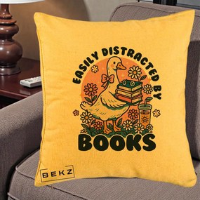 Perna Personalizata Easily Distracted by Books, 40x40 cm, Galben, Husa Detasabila, Perna Inclusa, BEKZ®