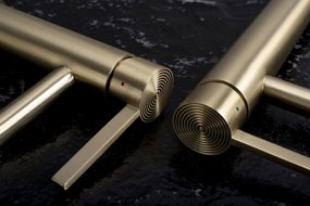 Baterie pentru baie Rea Foster Brush Gold Low