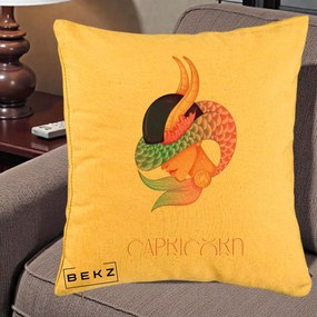 Perna Personalizata Zodiac Capricorn Cowgirl, 40x40 cm, Galben, Husa Detasabila, Perna Inclusa, BEKZ®
