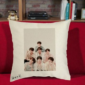 Perna Personalizata K-pop BTS Foto Grup Pastel, 40x40 cm, Ecru, Husa Detasabila, Perna Inclusa, BEKZ®