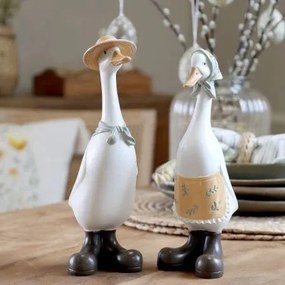 Set decorativ 2 gâște cu eșarfă și pălărie, stil festiv, alb multicolor, din polirasină, „Snowy Pair”
