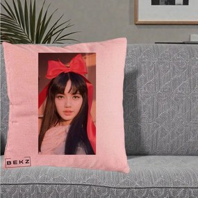 Perna Personalizata K-pop BLACKPINK Rose cu Funda Rosie, 40x40 cm, Roz, Husa Detasabila, Perna Inclusa, BEKZ®