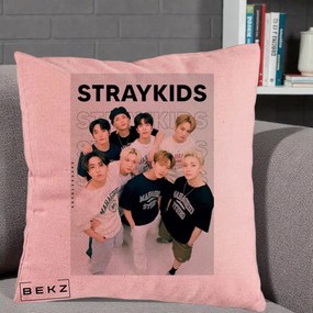 Perna Personalizata K-pop Stray Kids STRAYKIDS Alb-Negru cu Foto Grup, 40x40 cm, Roz, Husa Detasabila, Perna Inclusa, BEKZ®