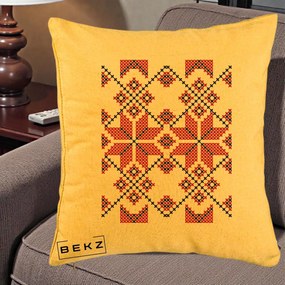Perna Personalizata Motiv Traditional Cusatura Rosu-Negru, 40x40 cm, Galben, Husa Detasabila, Perna Inclusa, BEKZ®