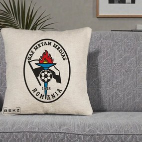 Perna Personalizata Gaz Metan Medias 1945 Fotbal, 40x40 cm, Bej Canapea, Husa Detasabila, Perna Inclusa, BEKZ®