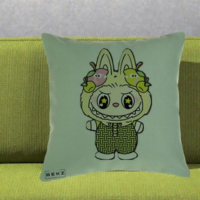 Perna Personalizata Labubu Galben cu Mere si Salopeta, 40x40 cm, Verde, Husa Detasabila, Perna Inclusa, BEKZ®