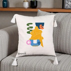 Perna Decorativa Femeie Relaxata Abstract, 40x40 cm, Bej cu Franjuri, Husa Detasabila, Perna Inclusa, BEKZ®