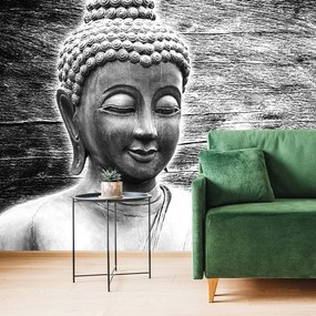 Tapet statuie Buddha alb-negru pe fundal de lemn