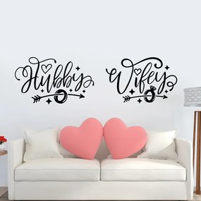 Sticker Decorativ Citat Cupluri "Hubby & Wifey", 47x60 cm, Negru, Oracal