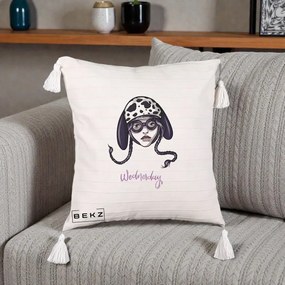 Perna Personalizata Wednesday Addams cu Caine Dalmatian, 40x40 cm, Bej cu Franjuri, Husa Detasabila, Perna Inclusa, BEKZ®
